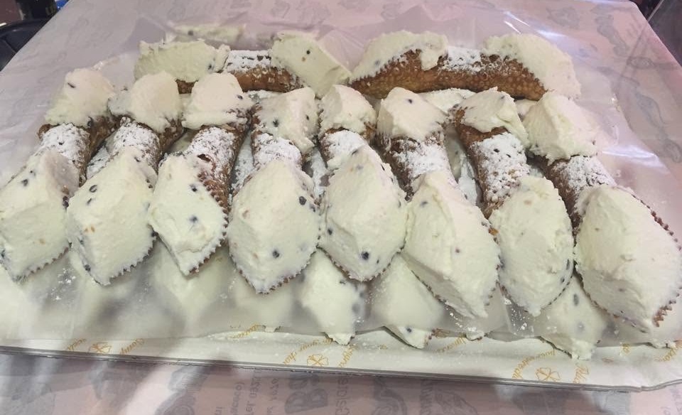 cannoli dattilo tradizionali