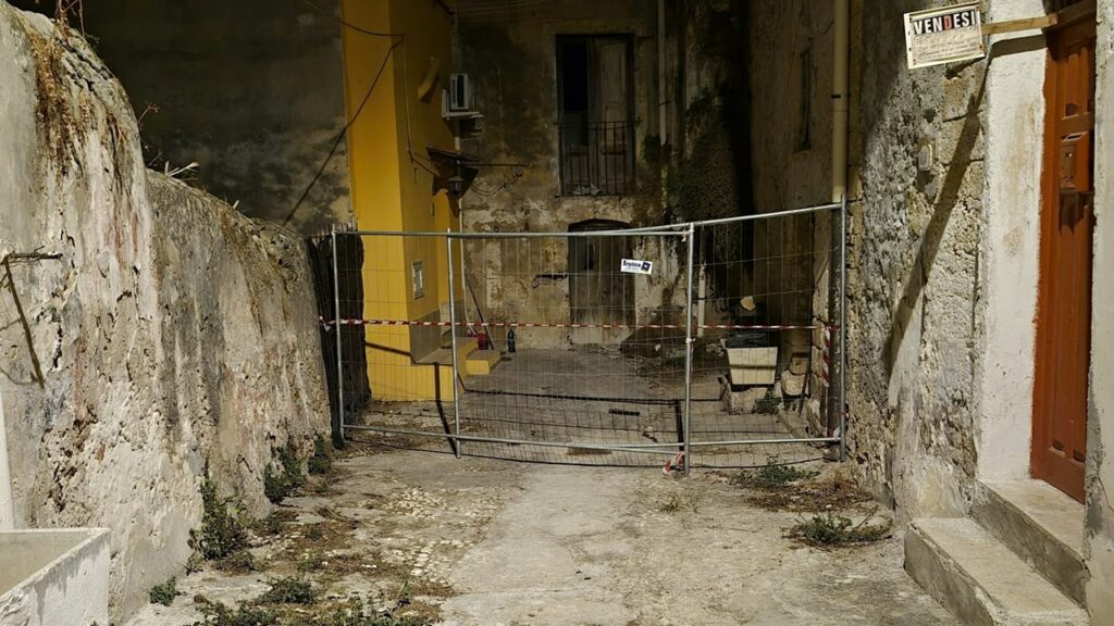 casa evacuata sotto san michele 2026