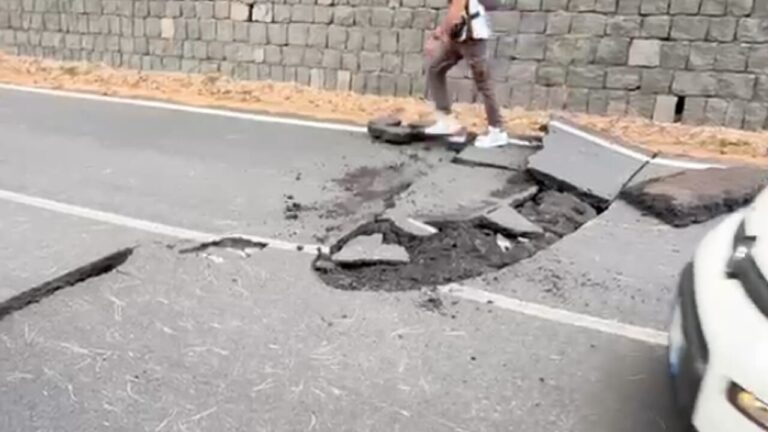 etna terremoto 2026 strada