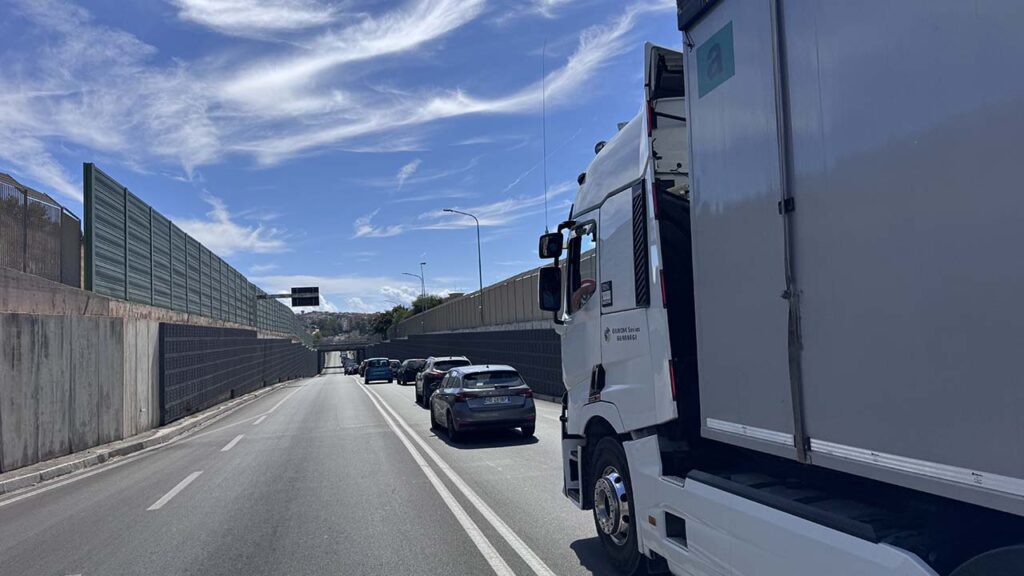 Traffico SS115 Oves