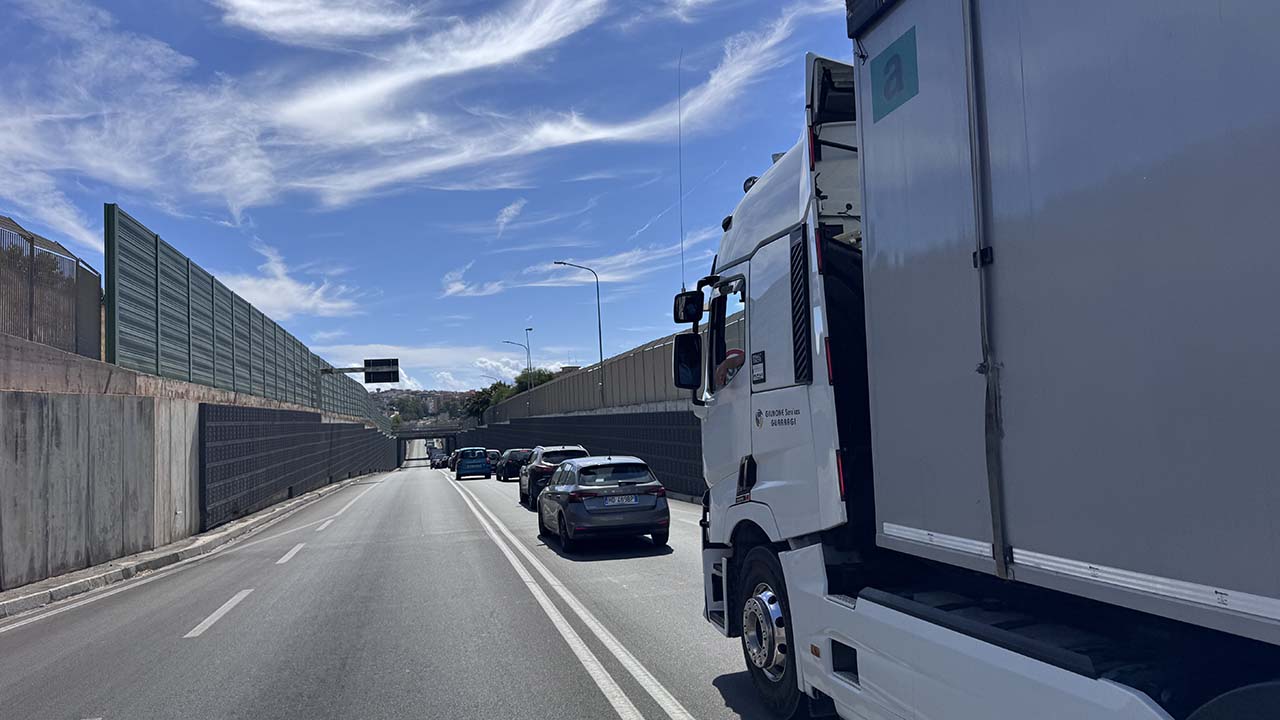 Traffico SS115 Oves