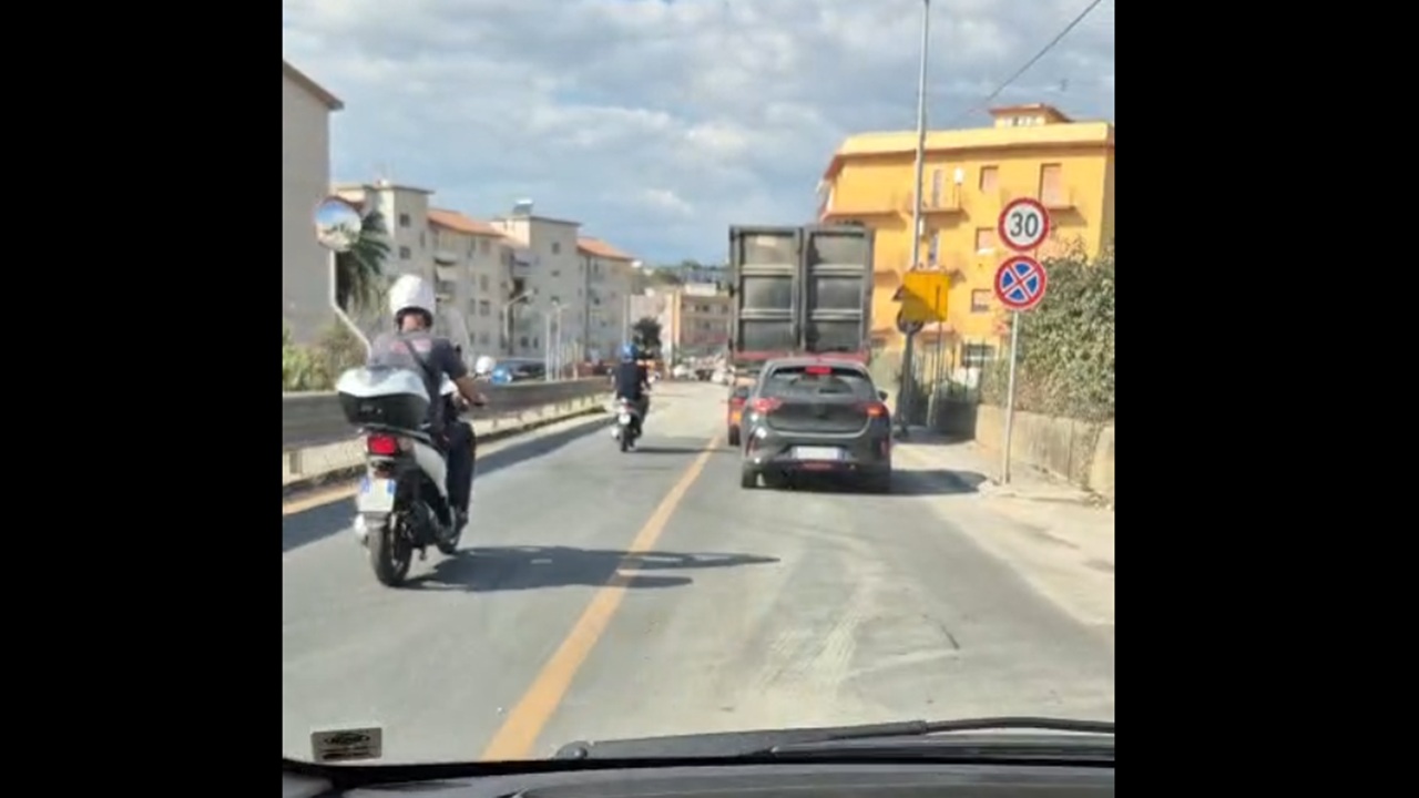 via lioni scooter