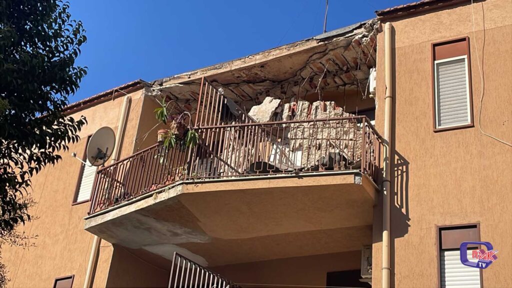 Via Lazio Edificio crollo