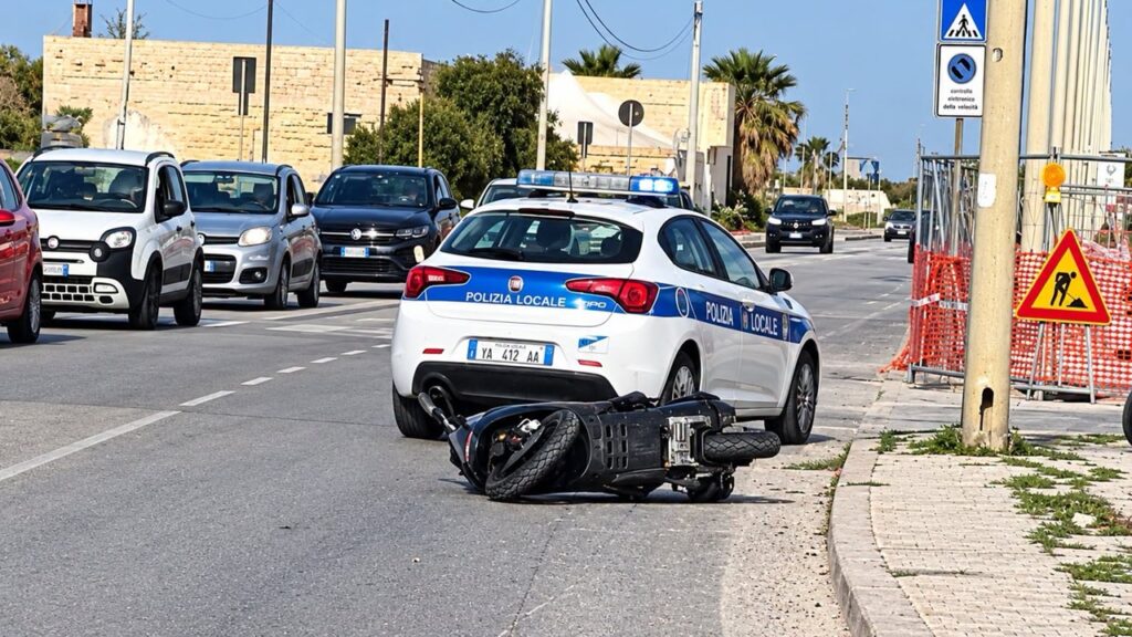 incidente moto trapani 2026