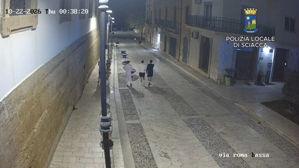via roma vandali stranieri 2026