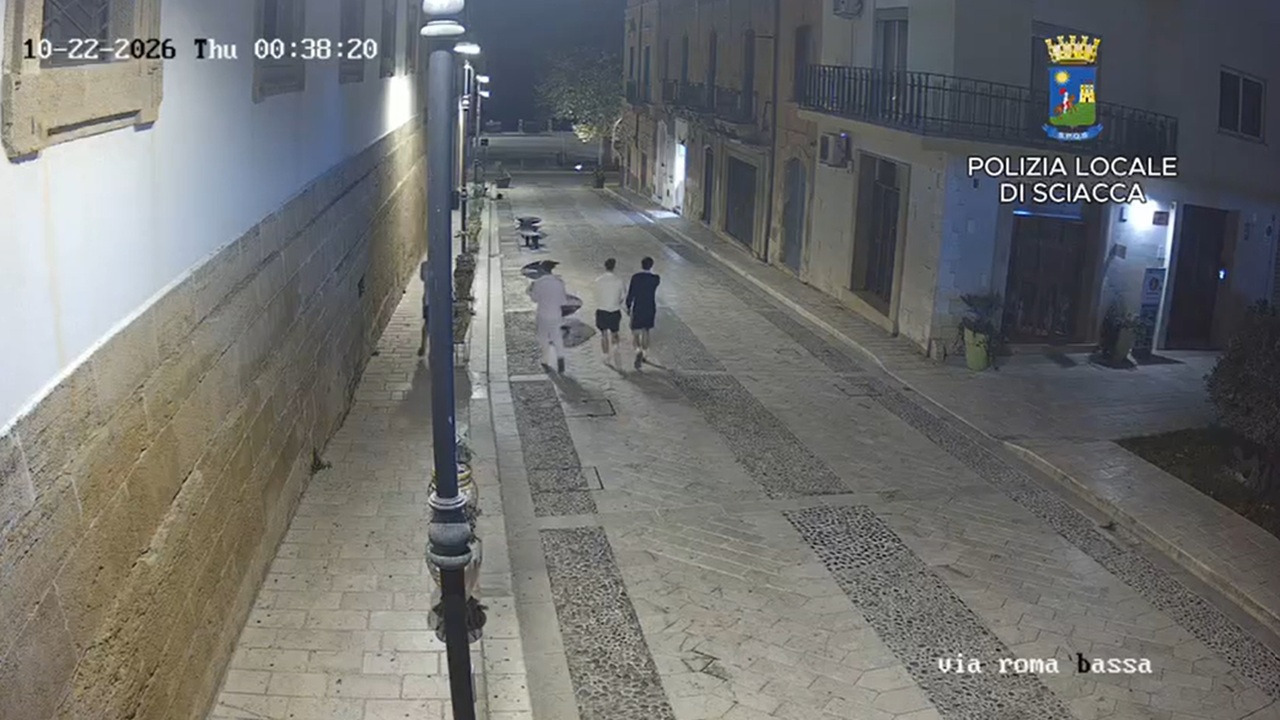 via roma vandali stranieri 2026